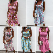 Afbeelding in Gallery-weergave laden, "Mirella" Designer-Kleid mit Blumenmuster