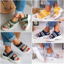 Afbeelding in Gallery-weergave laden, "Bele" Plateausandalen aus Canvas