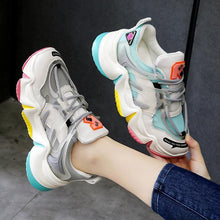 Afbeelding in Gallery-weergave laden, YBO™ Atmungsaktive Sneaker "Rainbow"
