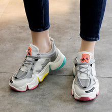Afbeelding in Gallery-weergave laden, YBO™ Atmungsaktive Sneaker "Rainbow"