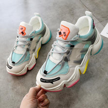 Afbeelding in Gallery-weergave laden, YBO™ Atmungsaktive Sneaker "Rainbow"