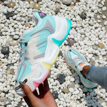 Afbeelding in Gallery-weergave laden, YBO™ Atmungsaktive Sneaker "Rainbow"