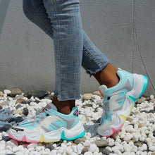 Afbeelding in Gallery-weergave laden, YBO™ Atmungsaktive Sneaker "Rainbow"
