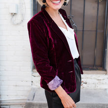 Afbeelding in Gallery-weergave laden, "Sibylle" Elegante fluwelen blazer