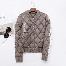 Afbeelding in Gallery-weergave laden, Grau