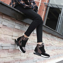 Afbeelding in Gallery-weergave laden, "Maja" Bequeme und Warme Plateau-Sneakers