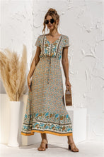 Afbeelding in Gallery-weergave laden, "Florella" Designer-Boho-Kleid
