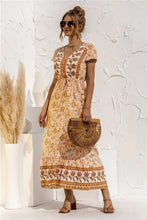 Afbeelding in Gallery-weergave laden, "Florella" Designer-Boho-Kleid