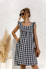 Afbeelding in Gallery-weergave laden, "Karina" Designer-Kleid
