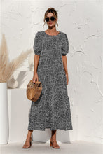 Afbeelding in Gallery-weergave laden, "Patrizia" Elegantes Designer-Kleid