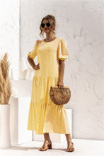 Afbeelding in Gallery-weergave laden, "Patrizia" Elegantes Designer-Kleid
