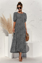 Afbeelding in Gallery-weergave laden, "Patrizia" Elegantes Designer-Kleid