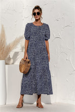 Afbeelding in Gallery-weergave laden, "Patrizia" Elegantes Designer-Kleid