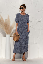 Afbeelding in Gallery-weergave laden, "Patrizia" Elegantes Designer-Kleid