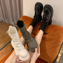 Afbeelding in Gallery-weergave laden, "Maria" Winterboots mit Schnürren