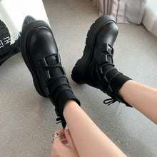 Afbeelding in Gallery-weergave laden, "Maria" Winterboots mit Schnürren