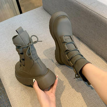 Afbeelding in Gallery-weergave laden, "Maria" Winterboots mit Schnürren