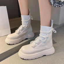 Afbeelding in Gallery-weergave laden, "Maria" Winterboots mit Schnürren