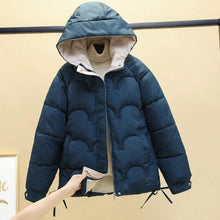 Afbeelding in Gallery-weergave laden, "Julia" Klassieke Puffer Jas