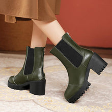 Afbeelding in Gallery-weergave laden, "Foxy" Chelseaboot mit Absatz