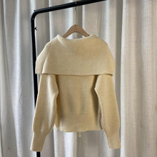 Afbeelding in Gallery-weergave laden, "Sybil" Strickjacke mit Oversize Kragen