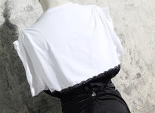 Afbeelding in Gallery-weergave laden, Extravagantes Kleid
