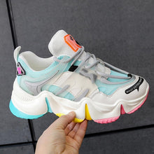 Afbeelding in Gallery-weergave laden, YBO™ Atmungsaktive Sneaker "Rainbow"
