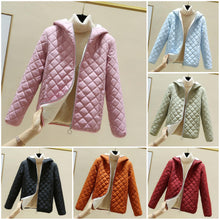 Afbeelding in Gallery-weergave laden, "Lena" Modische Steppjacke
