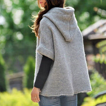 Afbeelding in Gallery-weergave laden, "Pia" Kapuzen-Strickjacke
