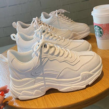 Afbeelding in Gallery-weergave laden, Olivia - Plateau-Turnschuhe
