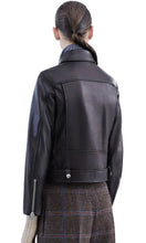 Afbeelding in Gallery-weergave laden, &quot;Odelia&quot; Cool Biker Jacket
