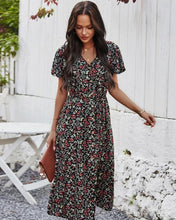 Afbeelding in Gallery-weergave laden, "Sandra" Designer-Kleid
