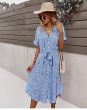 Afbeelding in Gallery-weergave laden, "Maja" Designer-Kleid mit Blumenprint
