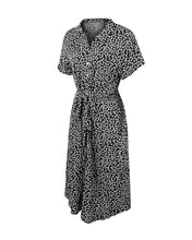 Afbeelding in Gallery-weergave laden, "Maja" Designer-Kleid mit Blumenprint
