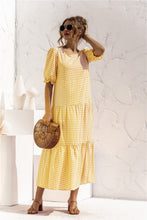 Afbeelding in Gallery-weergave laden, "Patrizia" Elegantes Designer-Kleid
