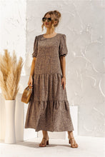 Afbeelding in Gallery-weergave laden, "Patrizia" Elegantes Designer-Kleid
