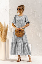 Afbeelding in Gallery-weergave laden, "Patrizia" Elegantes Designer-Kleid

