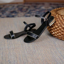 Afbeelding in Gallery-weergave laden, &quot;Alania&quot; Elegante Designer-Sandale
