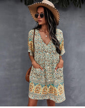 Afbeelding in Gallery-weergave laden, "Paula" Designer-Boho-Kleid
