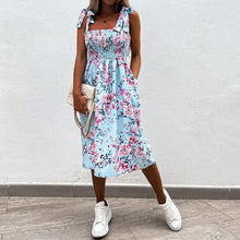 Afbeelding in Gallery-weergave laden, "Mirella" Designer-Kleid mit Blumenmuster
