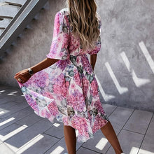 Afbeelding in Gallery-weergave laden, "Fiorela" Designer-Chiffon-Kleid
