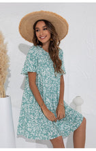 Afbeelding in Gallery-weergave laden, &quot;Daria&quot; Lässiges Blümchenkleid
