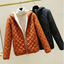 Afbeelding in Gallery-weergave laden, "Lena" Modische Steppjacke
