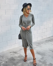 Afbeelding in Gallery-weergave laden, "Nita" Elegantes Midikleid
