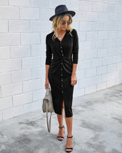 Afbeelding in Gallery-weergave laden, "Nita" Elegantes Midikleid
