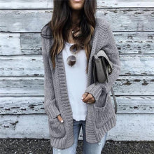 Afbeelding in Gallery-weergave laden, "Marinela" Lässige Strickjacke
