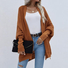 Afbeelding in Gallery-weergave laden, "Morina" Lässige Strickjacke
