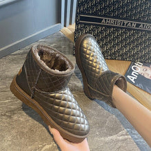 Afbeelding in Gallery-weergave laden, "Ilona" Moderne Snowboots
