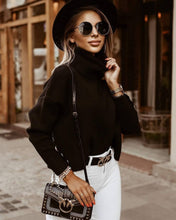 Afbeelding in Gallery-weergave laden, "Daniela" Eleganter Rollkragenpullover
