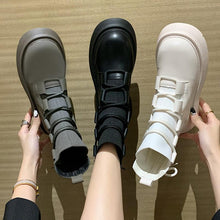 Afbeelding in Gallery-weergave laden, "Maria" Winterboots mit Schnürren
